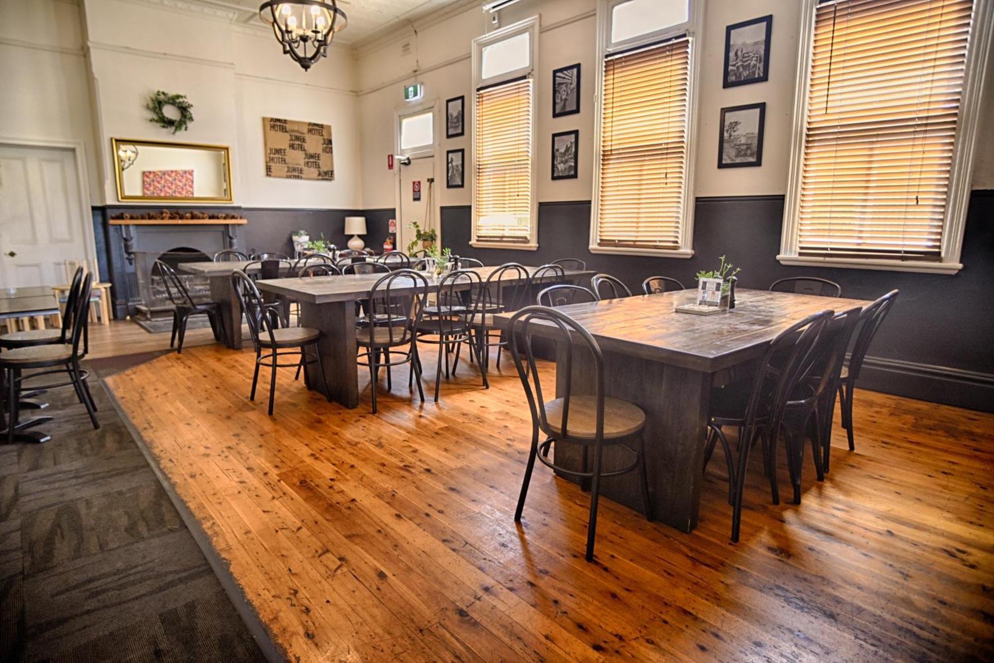 Hotel Junee Hotel